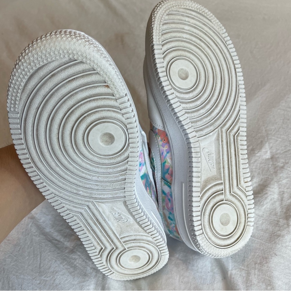 Custom Air Force 1s - image 3